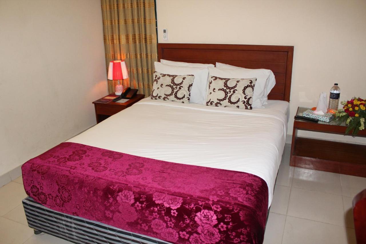 Lighthouse Family Retreat Hotel ค็อกเซสบาซาร์ ภายนอก รูปภาพ